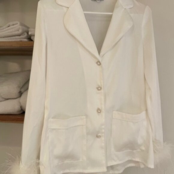 Nadine Merabi White Feather Pajamas bride wedding getting ready - Picture 8 of 9